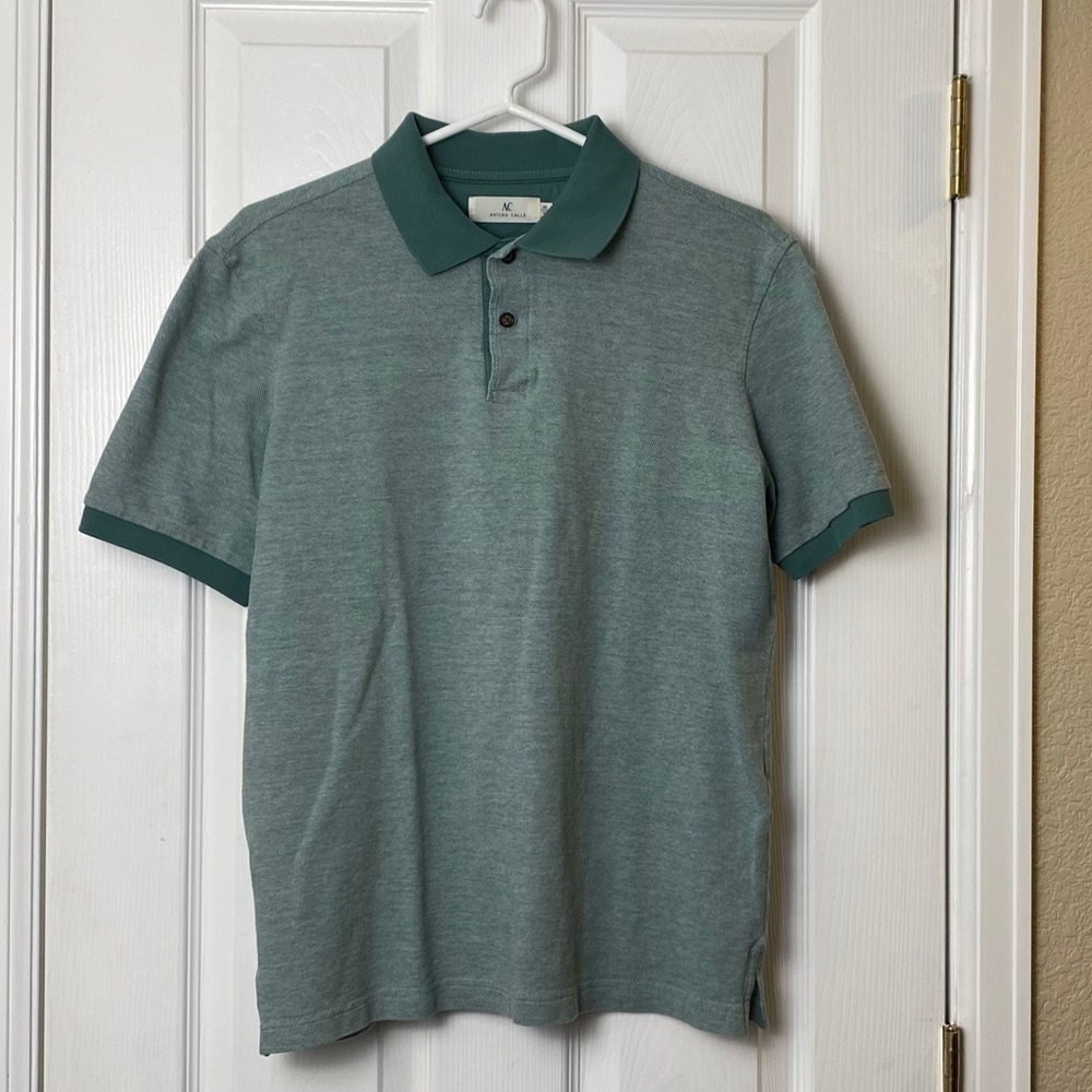 Green polo T-shirt